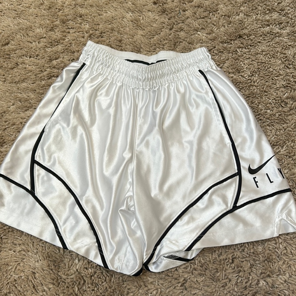 Nike Basketball shorts: Size S
